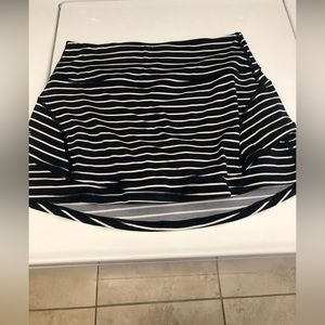 Athleta tennis skirt